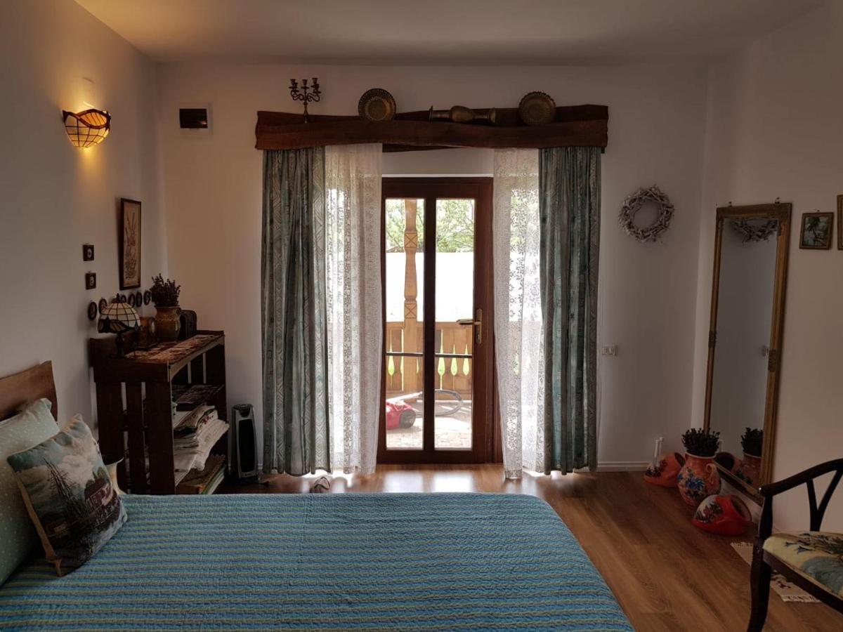 Verada Tour Guest House Somova Buitenkant foto
